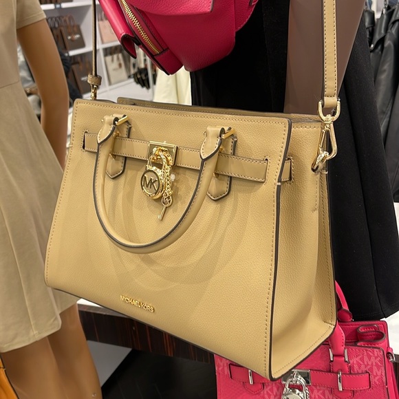 MICHAEL KORS HAMILTON MEDIUM SATCHEL 
 COLOR: CAMEL
NWT - Picture 15 of 16